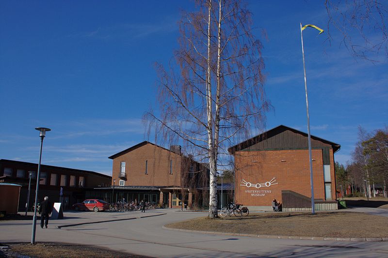 Västerbottens Museum – Sami und der älteste Ski der Welt