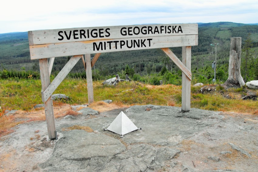 Auf die (Nadel)spitze getrieben – Sveriges Geografiska Mittpunkt