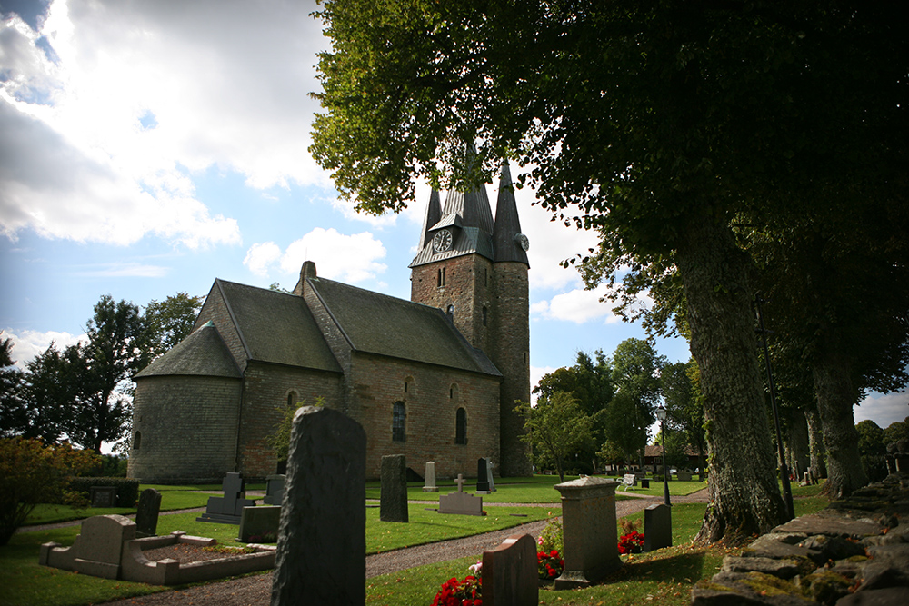 Husaby kyrka