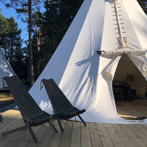 „Glamping“ – Luxus-Alternative zum Zelturlaub Zelt mit Terrasse