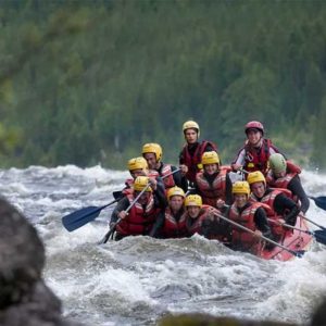 Rafting auf dem unberührten Vindelälven Rafting Boot