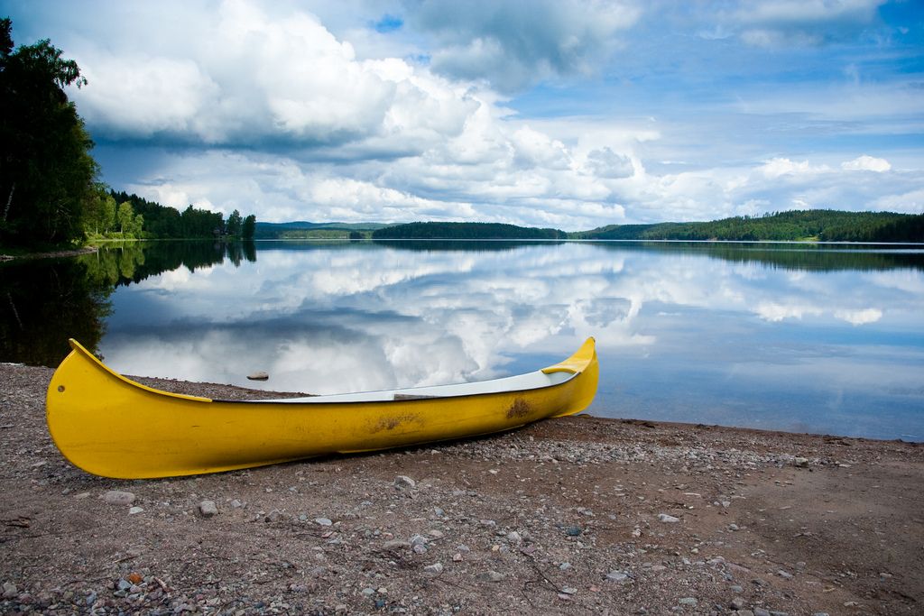 Mit dem Kanu unterwegs. Irgendwo in Dalsland. Foto: jenefeldt (Johan Jenefeldt) /flickr.com (CC BY 2.0) 
