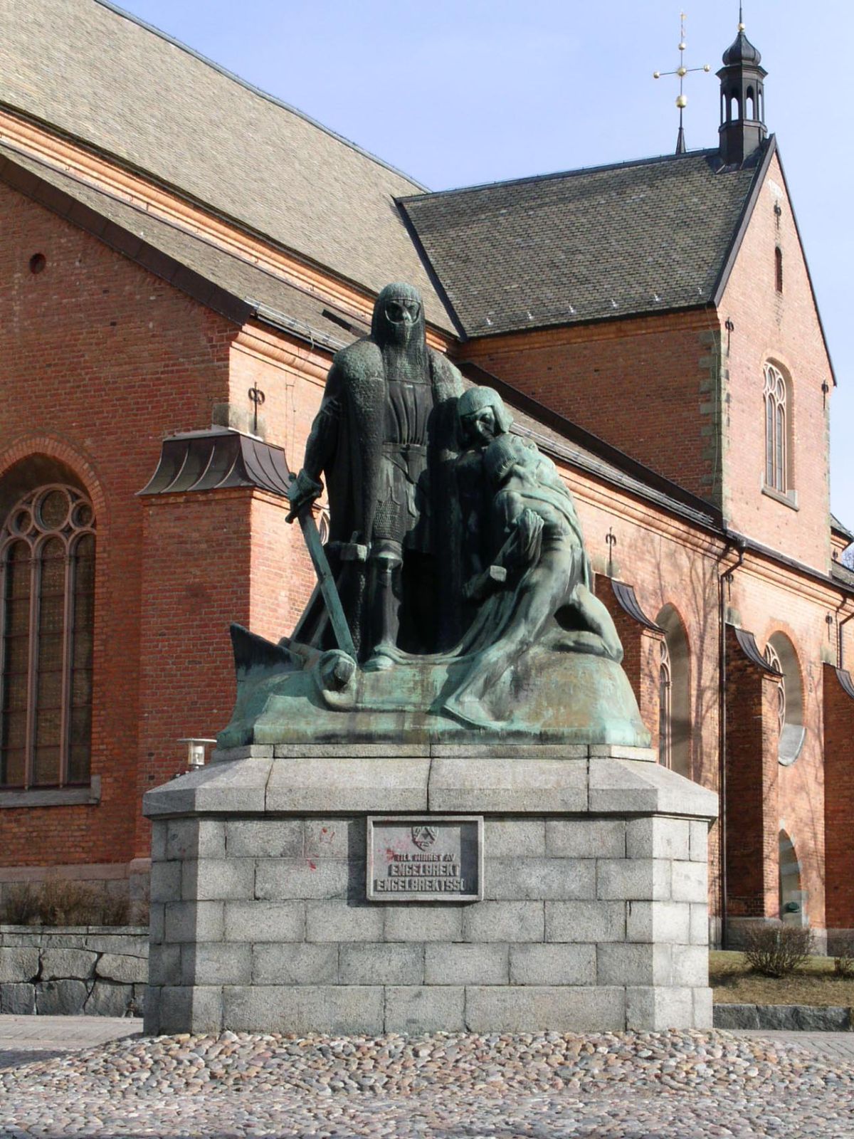 Engelbrekt Engelbrektsson, Statue vor der Kristine-Kirche in Falun. Foto: Taxelson /commons.wikimedia.org/