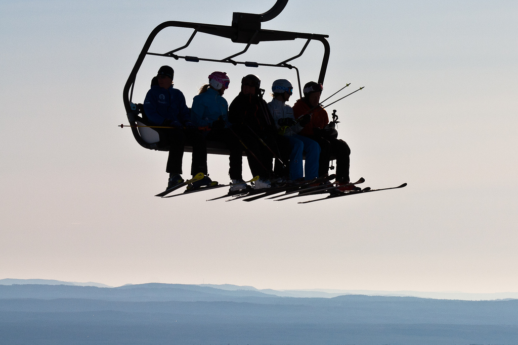 Morgens auf die Piste in Lindvallen, Sälen. Foto: SkiStar Sälen. Fotografen: Lena Flyborn & Patrik Dahlström (CC BY-ND 2.0)