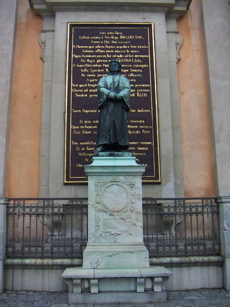 Olaus Petri Statue vor der Storkyrkan in Stockholm